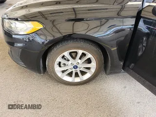 2020 Ford Fusion SE с VIN 3FA6P0LU9LR177063, выставлен на аукционе IAAI как лот 42785490 с пробегом 51 258 миль миль и . История ставок и продаж доступна на DreamBid. Изображение 22.