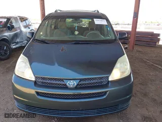 2004 Toyota Sienna CE with VIN 5TDZA23C24S117054, listed as a IAAI auction lot 42034834 with 184,580 mi miles. Bid and sale history available at carsss.com. Image 6.