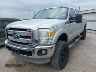 2012 Ford F-250 XL z VIN 1FT7W2BT2CEC04550, wystawiony jako IAAI lot #42294829 z przebiegiem 243 218 mil mil oraz . Historia ofert i sprzedaży dostępna na DreamBid. Obrazek 17.