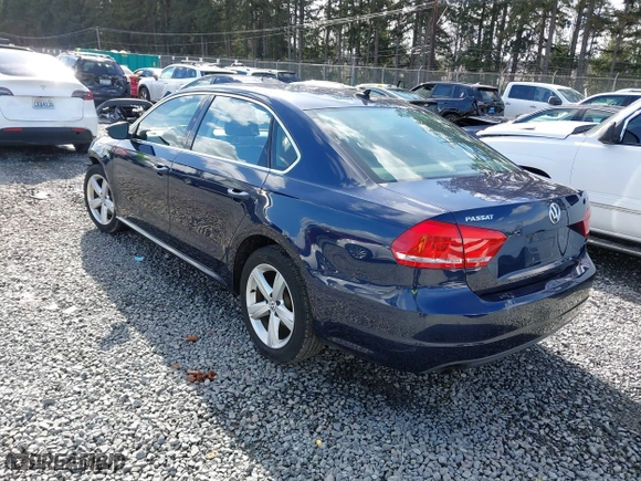 2012 Volkswagen Passat SE with VIN 1VWBP7A3XCC019290, listed as a IAAI auction lot 41728353 with 117,281 mi miles. Bid and sale history available at carsss.com. Image 3.