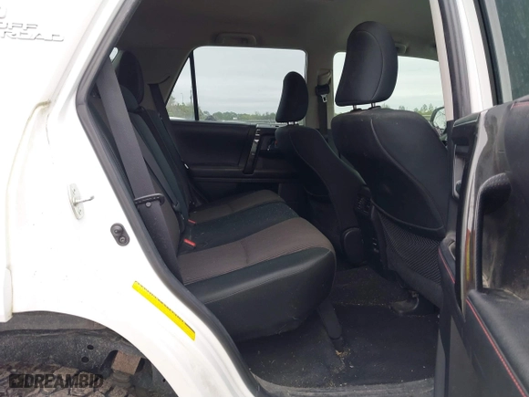 2017 Toyota 4Runner SR5 with VIN JTEBU5JR2H5409960, listed as a IAAI auction lot 41406747 with 100,750 mi miles. Bid and sale history available at carsss.com. Image 8.