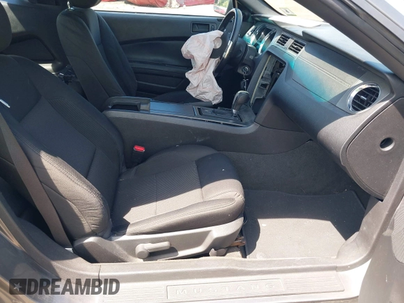 2013 Ford Mustang V6 with VIN 1ZVBP8AM3D5208951, listed as a IAAI auction lot 42246454 with 100,143 mi miles and . Bid and sale history available at DreamBid. Image 5.
