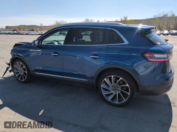 2020 Lincoln Nautilus Reserve z VIN 2LMPJ8KP9LBL03799, wystawiony jako Copart lot #54227305 z przebiegiem 45 969 mil mil oraz Szkoda całkowita • Salvage title. Historia ofert i sprzedaży dostępna na DreamBid. Obrazek 2.