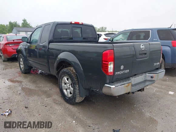 2010 Nissan Frontier SE z VIN 1N6AD0CW2AC415374, wystawiony jako IAAI lot #42321089 z przebiegiem 114 385 mil mil oraz . Historia ofert i sprzedaży dostępna na DreamBid. Obrazek 3.