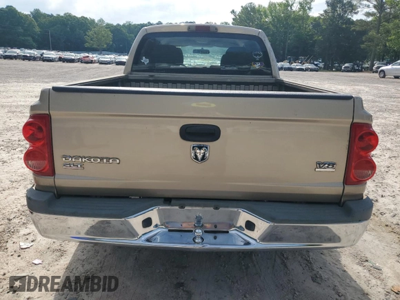2005 Dodge Dakota SLT with VIN 1D7HE48N45S300475, listed as a Copart auction lot 56388085 with 114,997 mi miles and Clean Title. Bid and sale history available at DreamBid. Image 6.