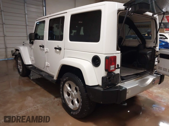 2014 Jeep Wrangler Unlimited Sahara with VIN 1C4BJWEG1EL326605, listed as a IAAI auction lot 41325037 with 135,824 mi miles. Bid and sale history available at carsss.com. Image 3.