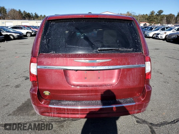 2016 Chrysler Town & Country Touring z VIN 2C4RC1CG3GR111784, wystawiony jako Copart lot #88039365 z przebiegiem Nie podano mil oraz Szkody całkowita. Historia ofert i sprzedaży dostępna na DreamBid. Obrazek 6.
