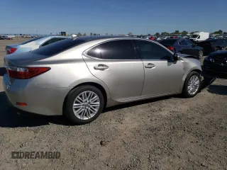 2015 Lexus ES with VIN JTHBK1GG1F2205818, listed as a Copart auction lot 52020035 with 105,899 mi miles and Salvage Title. Bid and sale history available at carsss.com. Image 3.
