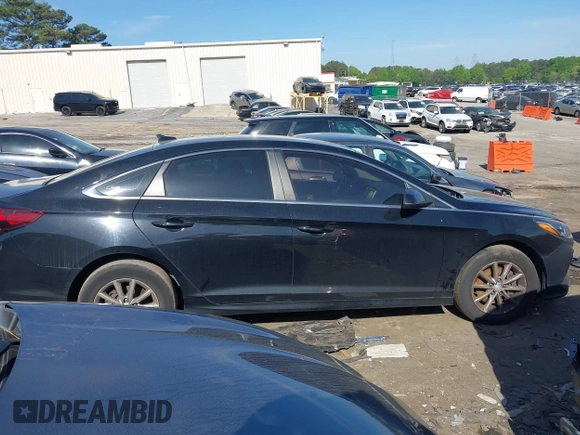 2019 Hyundai Sonata SE with VIN 5NPE24AF1KH752869, listed as a IAAI auction lot 41998391 with 107,913 mi miles and . Bid and sale history available at DreamBid. Image 13.