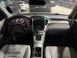 2006 Toyota Highlander z VIN JTEDW21A460008982, wystawiony jako Copart lot #56999715 z przebiegiem 203 508 mil mil oraz Czysty tytuł • Clean title. Historia ofert i sprzedaży dostępna na DreamBid. Obrazek 9.