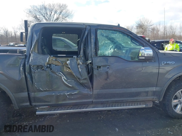 2018 Ford F-150 XL z VIN 1FTEW1E53JKE66560, wystawiony jako IAAI lot #41837583 z przebiegiem 131 060 mil mil oraz . Historia ofert i sprzedaży dostępna na DreamBid. Obrazek 6.