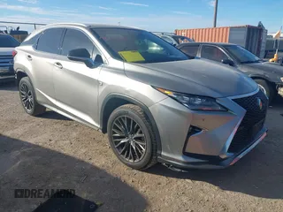 2017 Lexus RX 350 z VIN 2T2ZZMCA5HC049944, wystawiony jako IAAI lot #41259056 z przebiegiem 61 015 mil mil oraz . Historia ofert i sprzedaży dostępna na DreamBid. Obrazek 1.