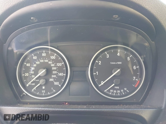 2008 BMW 3 Series 328xi z VIN WBAVC93538K056827, wystawiony jako IAAI lot #41646425 z przebiegiem Nie podano mil oraz . Historia ofert i sprzedaży dostępna na DreamBid. Obrazek 7.