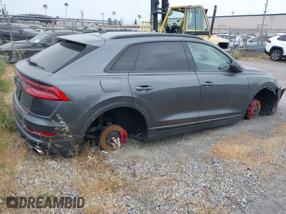 2022 Audi SQ8 Prestige z VIN WA1CWBF11ND017665, wystawiony jako IAAI lot #41430807 z przebiegiem 30 619 mil mil oraz . Historia ofert i sprzedaży dostępna na DreamBid. Obrazek 4.