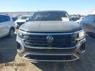 2024 Volkswagen Atlas SE with VIN 1V2KE2CA0RC215057, listed as a IAAI auction lot 41340342 with 21,440 mi miles and . Bid and sale history available at DreamBid. Image 12.