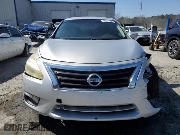 2014 Nissan Altima SV with VIN 1N4AL3AP0EN207514, listed as a Copart auction lot 46327985 with 177,587 mi miles and Salvage Title. Bid and sale history available at DreamBid. Image 5.