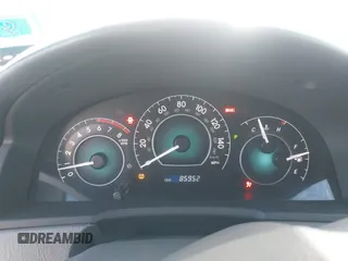 2008 Toyota Solara SE z VIN 4T1FA38P38U156074, wystawiony jako IAAI lot #41888974 z przebiegiem 85 952 mil mil oraz . Historia ofert i sprzedaży dostępna na DreamBid. Obrazek 7.
