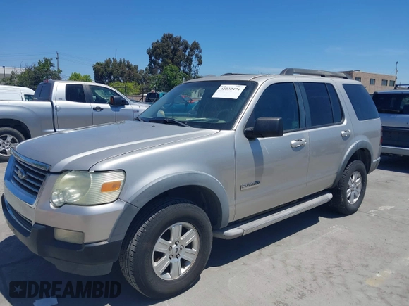 2007 Ford Explorer XLT с VIN 1FMEU63E87UA34237, выставлен на аукционе IAAI как лот 42232474 с пробегом 205 124 миль миль и . История ставок и продаж доступна на DreamBid. Изображение 6.