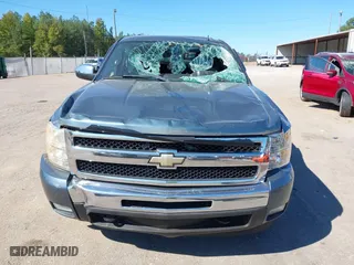 2010 Chevrolet Silverado 1500 LT with VIN 3GCRCSE09AG151287, listed as a IAAI auction lot 40532023 with 154,535 mi miles. Bid and sale history available at carsss.com. Image 13.