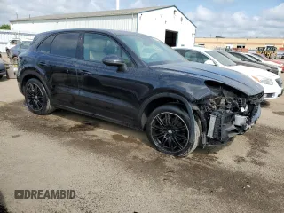 2019 Porsche Cayenne with VIN WP1AA2AY5KDA02094, listed as a Copart auction lot 60469445 with 105,899 mi miles and Clean title. Bid and sale history available at DreamBid. Image 4.