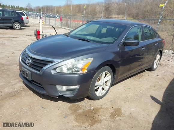 2013 Nissan Altima 2.5 S with VIN 1N4AL3AP0DN458645, listed as a IAAI auction lot 42048791 with 228,248 mi miles. Bid and sale history available at carsss.com. Image 2.