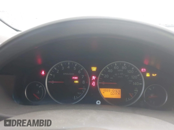 2005 Nissan Pathfinder SE with VIN 5N1AR18U15C734896, listed as a IAAI auction lot 41038342 with 188,910 mi miles. Bid and sale history available at carsss.com. Image 7.