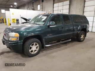 2003 GMC Sierra Denali z VIN 2GTFK69U531392799, wystawiony jako Copart lot #78530804 z przebiegiem 179 365 mil mil oraz Tytuł czysty. Historia ofert i sprzedaży dostępna na DreamBid. Obrazek 1.
