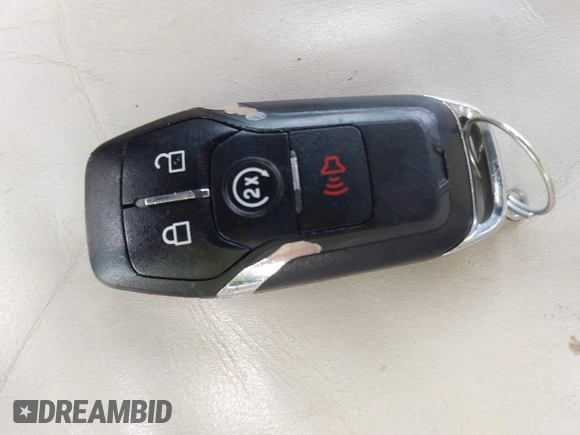 2015 Lincoln MKC z VIN 5LMCJ1A95FUJ08766, wystawiony jako IAAI lot #42105062 z przebiegiem 146 398 mil mil oraz . Historia ofert i sprzedaży dostępna na DreamBid. Obrazek 11.