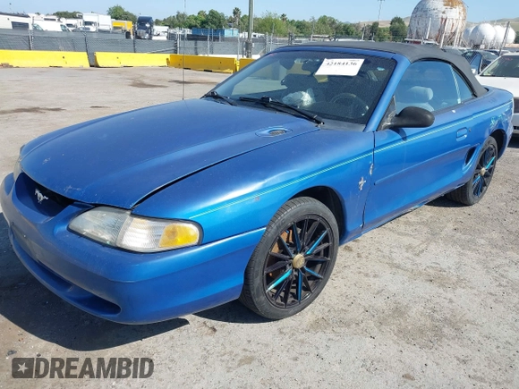 1995 Ford Mustang with VIN 1FALP444XSF180753, listed as a IAAI auction lot 42184136 with 194,084 mi miles and . Bid and sale history available at DreamBid. Image 2.