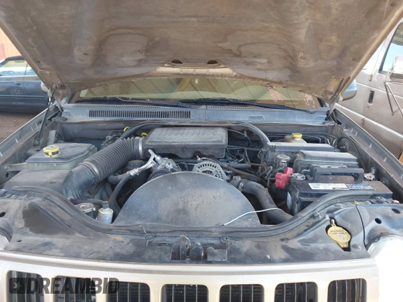 2005 Jeep Grand Cherokee Laredo с VIN 1J4GR48K95C581905, выставлен на аукционе IAAI как лот 42501312 с пробегом 263 819 миль миль и . История ставок и продаж доступна на DreamBid. Изображение 10.