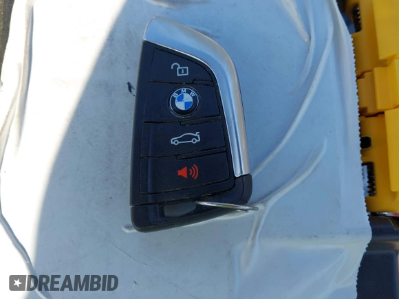 2020 BMW X3 xDrive30i with VIN 5UXTY5C04LLT35519, listed as a IAAI auction lot 42018934 with Not Provided miles and . Bid and sale history available at DreamBid. Image 11.