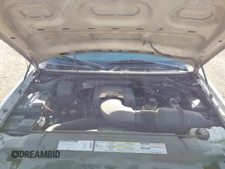 1999 Ford F-250 z VIN 2FTRX27L3XCA14587, wystawiony jako IAAI lot #42022998 z przebiegiem Nie podano mil oraz . Historia ofert i sprzedaży dostępna na DreamBid. Obrazek 10.