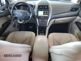 2017 Lincoln MKC Reserve with VIN 5LMCJ3C99HUL14684, listed as a Copart auction lot 58817385 with 77,005 mi miles and Salvage title. Bid and sale history available at DreamBid. Image 8.