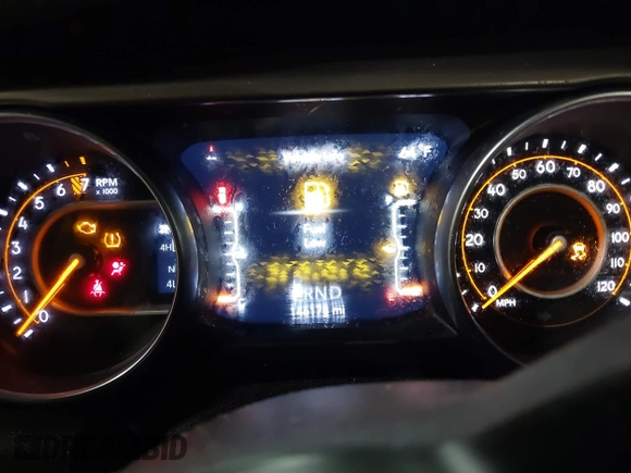 2019 Jeep Wrangler Unlimited Sport Altitude with VIN 1C4HJXDGXKW505396, listed as a IAAI auction lot 42039985 with 146,178 mi miles and . Bid and sale history available at DreamBid. Image 7.