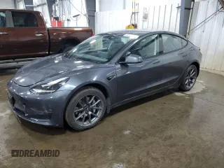 2022 Tesla Model 3 Long Range z VIN 5YJ3E1EB6NF227460, wystawiony jako Copart lot #56522915 z przebiegiem 32 892 mil mil oraz Szkoda całkowita • Salvage title. Historia ofert i sprzedaży dostępna na DreamBid. Obrazek 1.