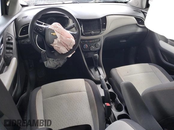 2020 Chevrolet Trax LS with VIN 3GNCJKSB6LL304890, listed as a Copart auction lot 60427315 with Not provided miles and Salvage title. Bid and sale history available at DreamBid. Image 8.