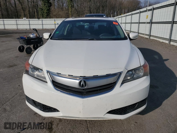 2013 Acura ILX with VIN 19VDE1F37DE010055, listed as a Copart auction lot 50464355 with 146,914 mi miles and Salvage Title. Bid and sale history available at carsss.com. Image 5.