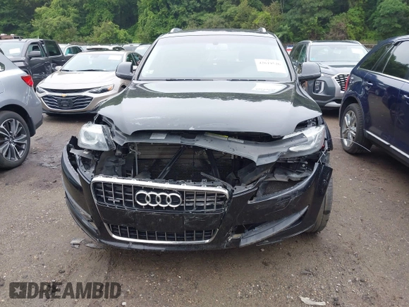 2015 Audi Q7 Premium Plus with VIN WA1LGAFEXFD028885, listed as a IAAI auction lot 42619526 with 145,126 mi miles and . Bid and sale history available at DreamBid. Image 13.