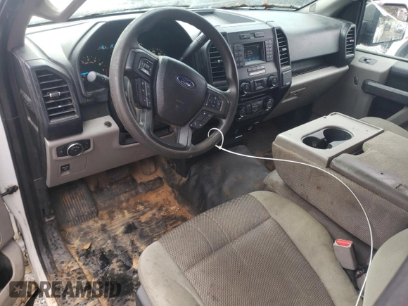 2016 Ford F-150 XL with VIN 1FTMF1C83GKD49384, listed as a Copart auction lot 61072825 with 176,247 mi miles and Salvage title. Bid and sale history available at DreamBid. Image 8.