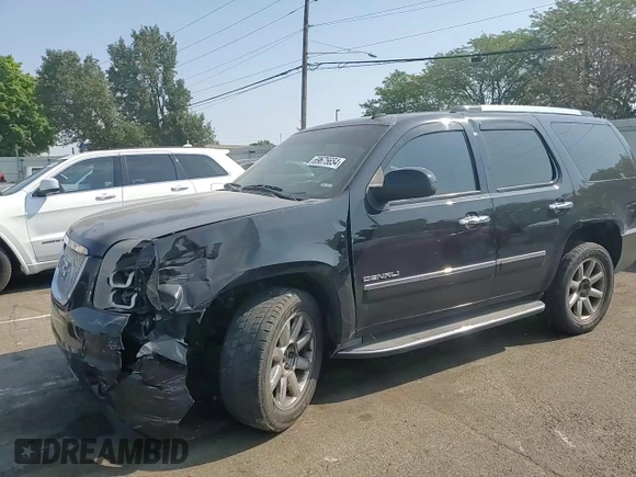 2010 GMC Yukon Denali with VIN 1GKUKEEF1AR277683, listed as a Copart auction lot 69675654 with 206,114 mi miles and Salvage Title. Bid and sale history available at carsss.com. Image 12.