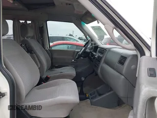 2001 Volkswagen EuroVan MV with VIN WV2NB470X1H144656, listed as a IAAI auction lot 42014536 with 230,707 mi miles and . Bid and sale history available at DreamBid. Image 5.