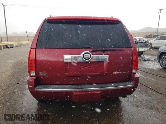 2011 Cadillac Escalade Premium z VIN 1GYS4CEFXBR191558, wystawiony jako Copart lot #42773755 z przebiegiem 107 057 mil mil oraz Szkody całkowita. Historia ofert i sprzedaży dostępna na DreamBid. Obrazek 6.