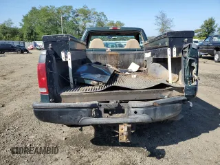 2001 Ford Super Duty F-250 XL with VIN 1FTNF20F81EC82381, listed as a Copart auction lot 70332273 with 365,218 mi miles and Salvage Title. Bid and sale history available at carsss.com. Image 6.