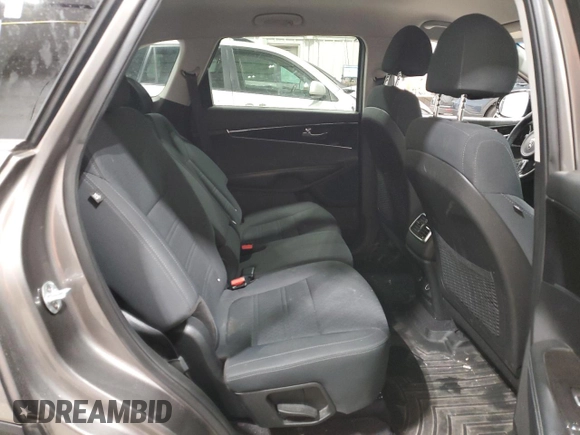 2018 Kia Sorento LX with VIN 5XYPG4A5XJG374879, listed as a Copart auction lot 53319395 with 121,443 mi miles and Clean Title. Bid and sale history available at DreamBid. Image 11.