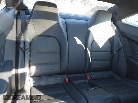 2015 Mercedes-Benz C-Class C 250 with VIN WDDGJ4HB2FG386158, listed as a IAAI auction lot 41373544 with 94,309 mi miles. Bid and sale history available at carsss.com. Image 8.