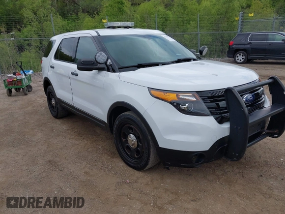 2013 Ford Police Interceptor Utility z VIN 1FM5K8AR6DGB59111, wystawiony jako IAAI lot #42259174 z przebiegiem 75 460 mil mil oraz . Historia ofert i sprzedaży dostępna na DreamBid. Obrazek 1.