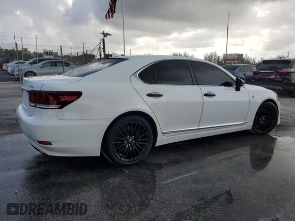 2015 Lexus LS 460 with VIN JTHBL5EF1F5135587, listed as a Copart auction lot 58524395 with 116,816 mi miles and Salvage title. Bid and sale history available at DreamBid. Image 3.