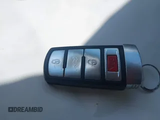 2010 Volkswagen CC Luxury с VIN WVWHL7ANXAE520241, выставлен на аукционе IAAI как лот 42469715 с пробегом 83 614 миль миль и . История ставок и продаж доступна на DreamBid. Изображение 11.