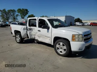 2007 Chevrolet Silverado 1500 LT w/1LT with VIN 3GCEC13037G551592, listed as a Copart auction lot 50569975 with 123,683 mi miles and Salvage Title. Bid and sale history available at carsss.com. Image 4.