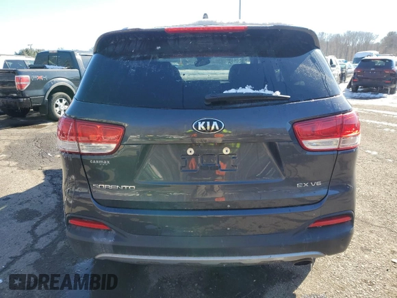 2018 Kia Sorento EX with VIN 5XYPHDA5XJG422216, listed as a Copart auction lot 45676175 with 106,771 mi miles and Salvage Title. Bid and sale history available at carsss.com. Image 6.